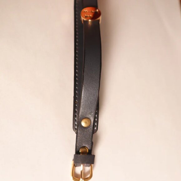 18K Gold Key Bracelet with Leather Wristband - Picture 4 of 7